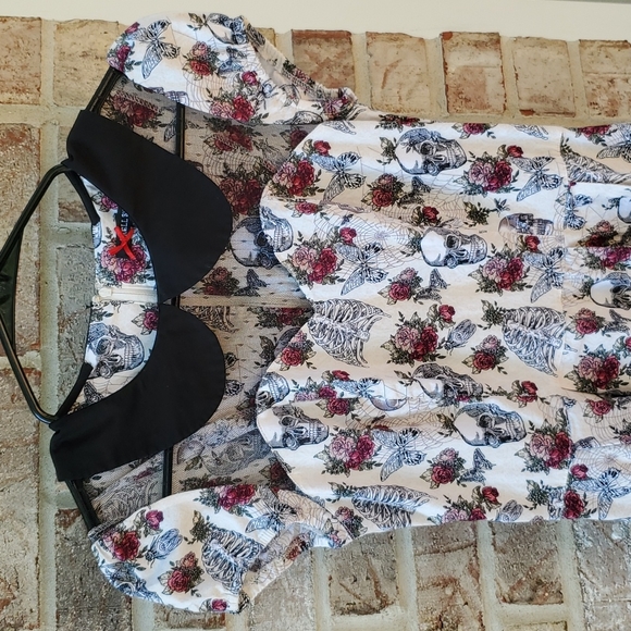 Hell Bunny Dresses & Skirts - Hell Bunny Skeleton & Flower Skull Dress 4613 Size XS